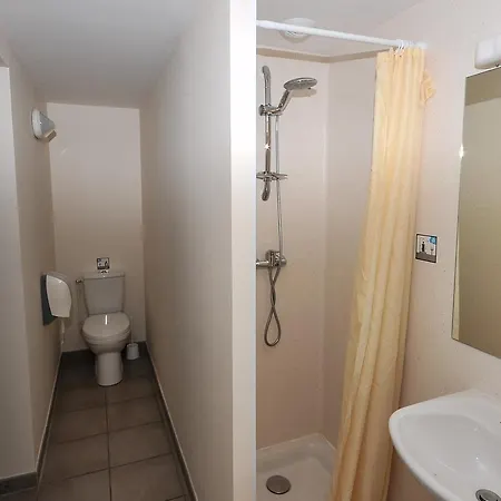 Auberge De Jeunesse Rochefort Vandrarhem