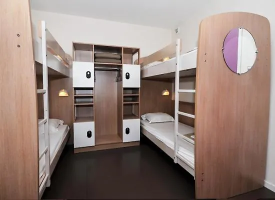 Auberge De Jeunesse Rochefort * Rochefort (Charente-Maritime)