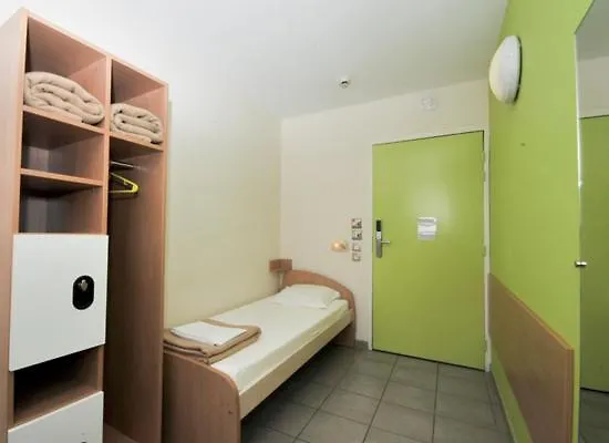 Auberge De Jeunesse Rochefort