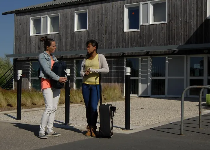 Hostel Auberge De Jeunesse Rochefort