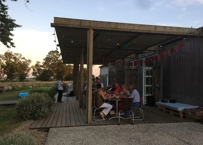 Hostel Auberge De Jeunesse Rochefort *